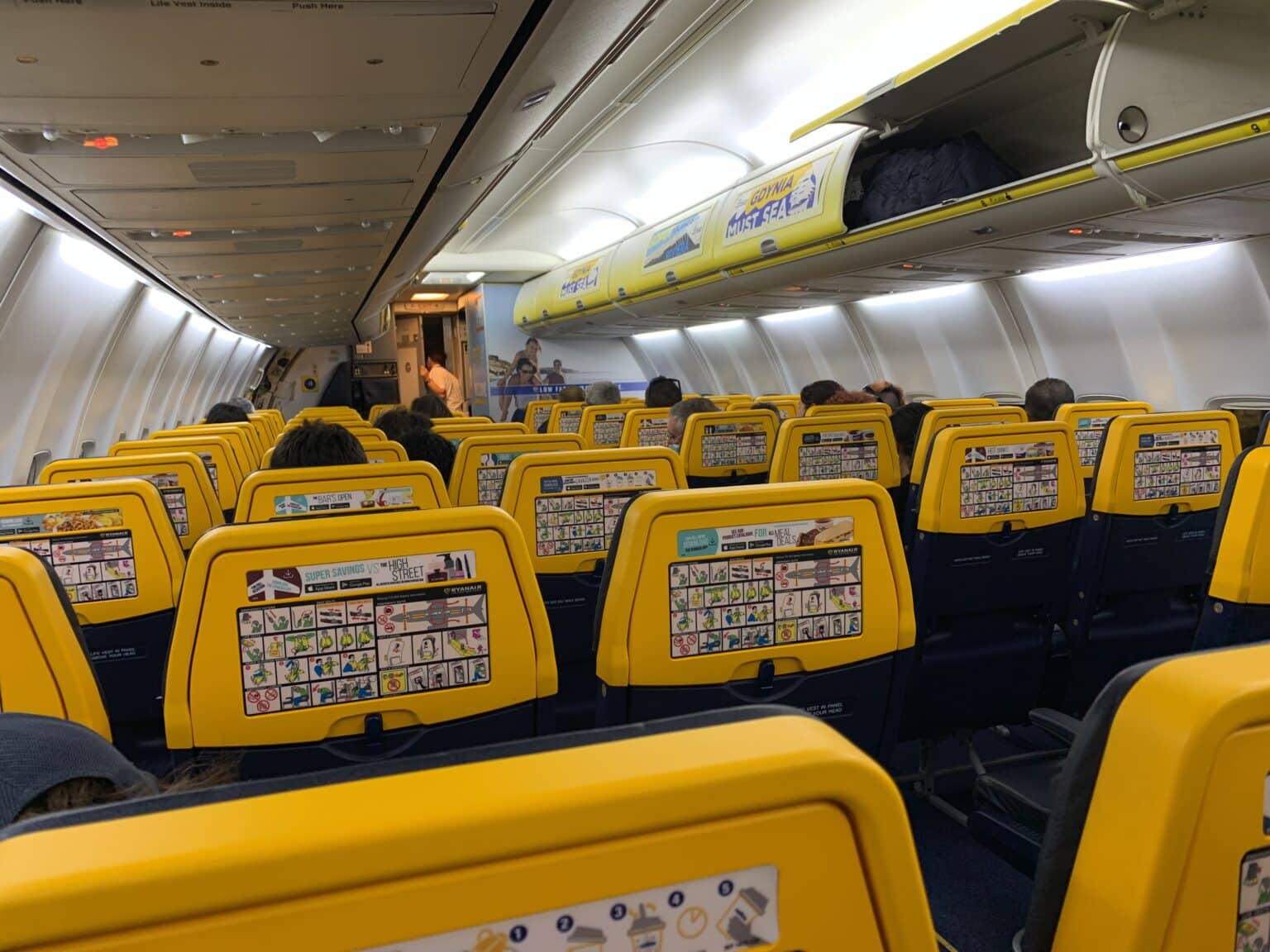 Ryanair handbagage alle regels op een rij — THEBAGSTORE.nl