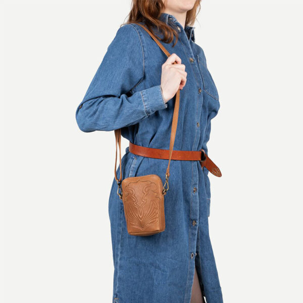 Cowboysbag Phonebag Rollingwood Fawn