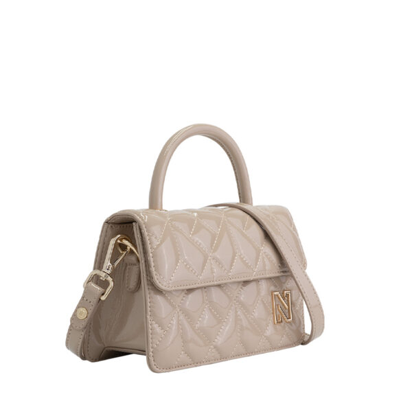 NIKKIE Amna Patent Shoulderbag Hummus/Gold