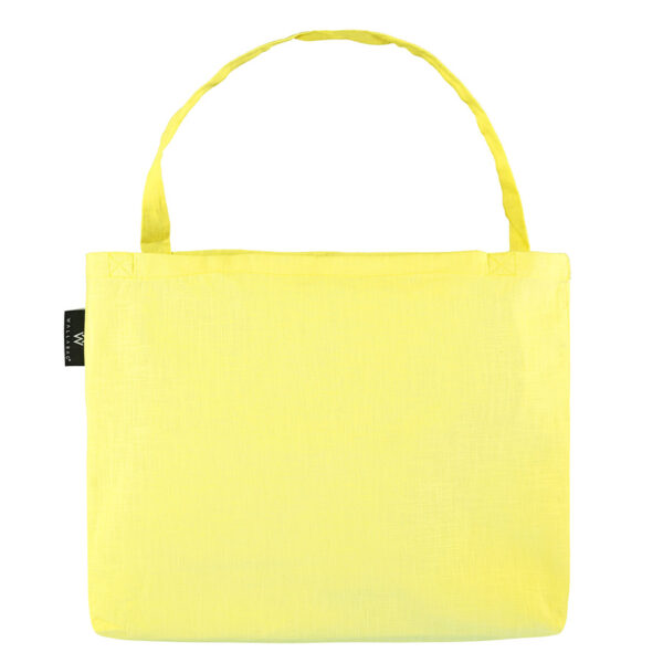 Zo creëer je de ultieme zomerlook (met een linnen tas) 3 0100 571 front 600x600 1
